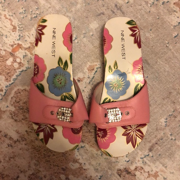 Nine West sandals - Picture 1 of 2